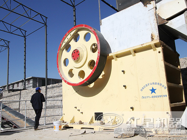 快播APP看片工作现场