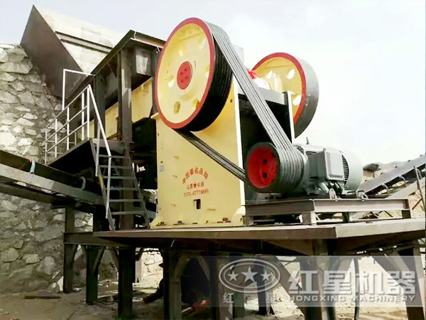 快播视频污版快播APP看片工作现场