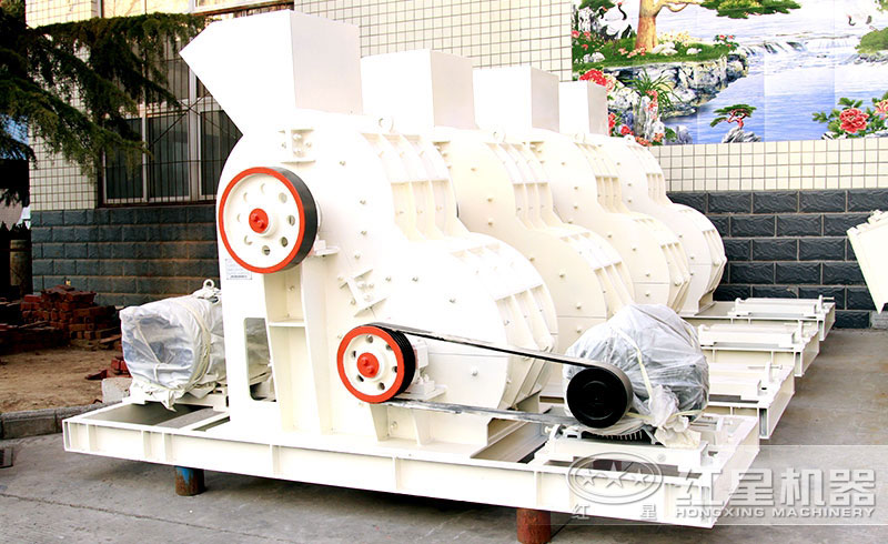 双级破碎机占地小，价格低
